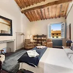 Grande Appartamento Per Gruppi E Famiglie In Centro Storico A Lucca Con Terrazza E Ac